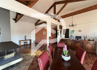 Maison - 140 m² - 5 pièces