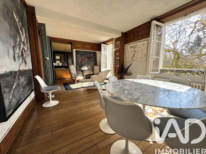 Maison - 352 m² - 10 pièces