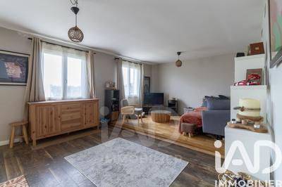 Maison - 93 m² - 4 pièces