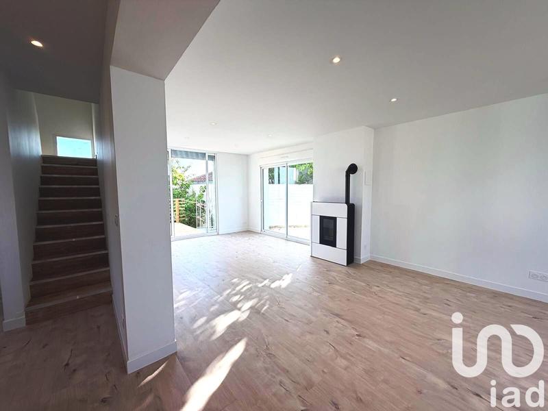 Maison - 135 m² - 6 pièces