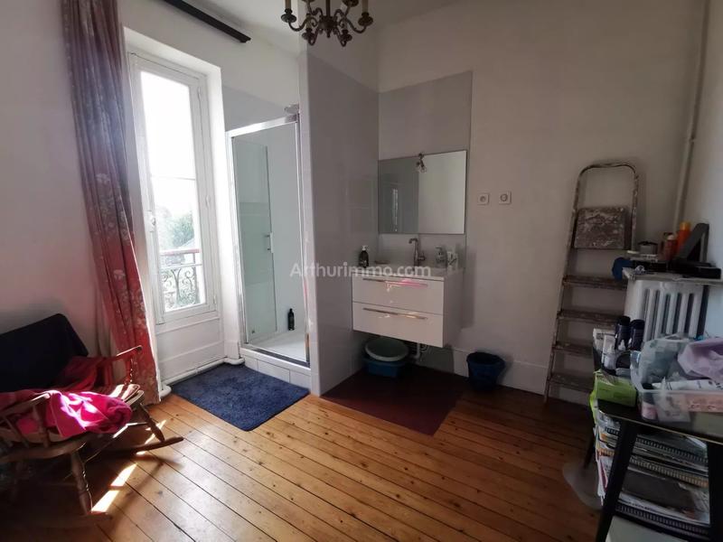 Maison - 203 m² - 8 pièces