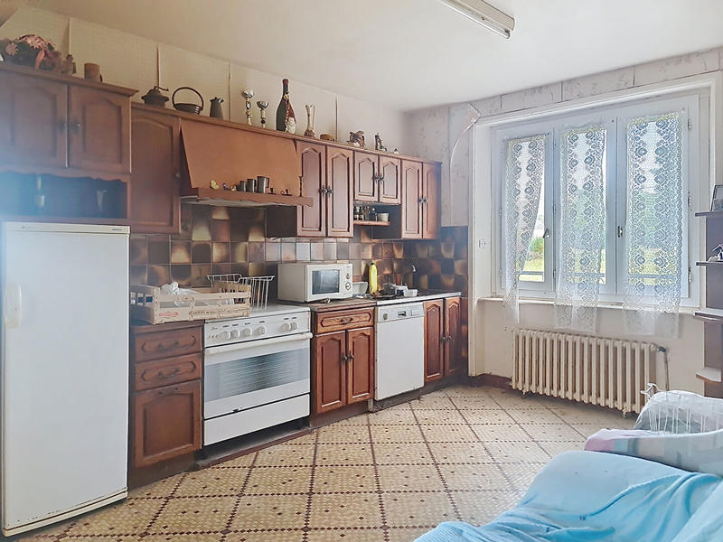 Maison - 140 m² - 9 pièces