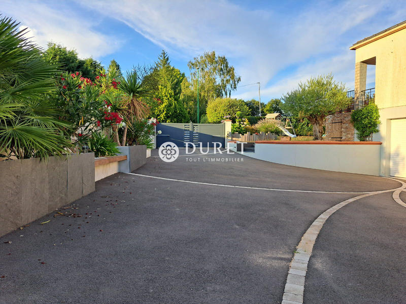 Maison - 175 m² - 7 pièces