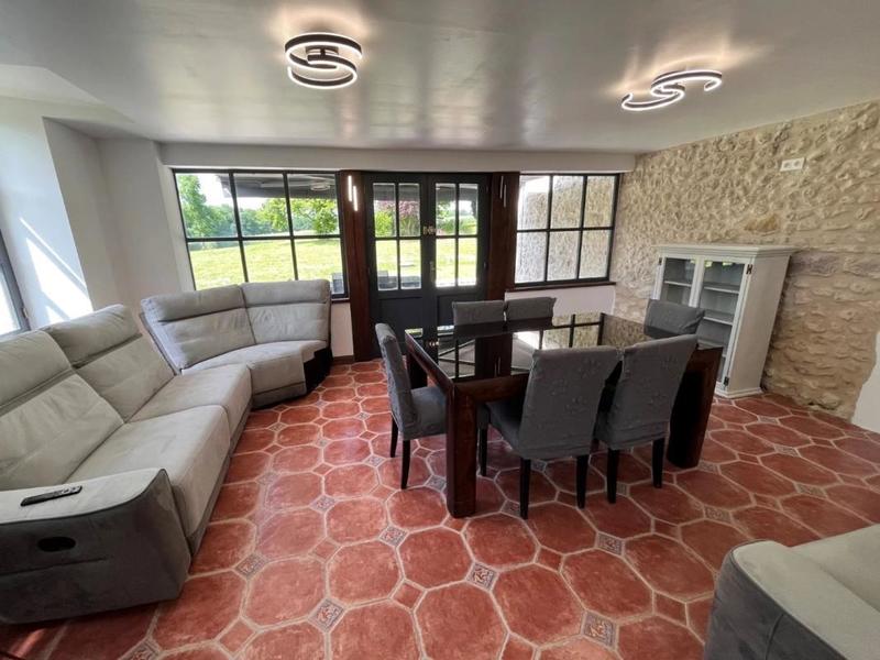 Propriété - 134 m² - 4 pièces