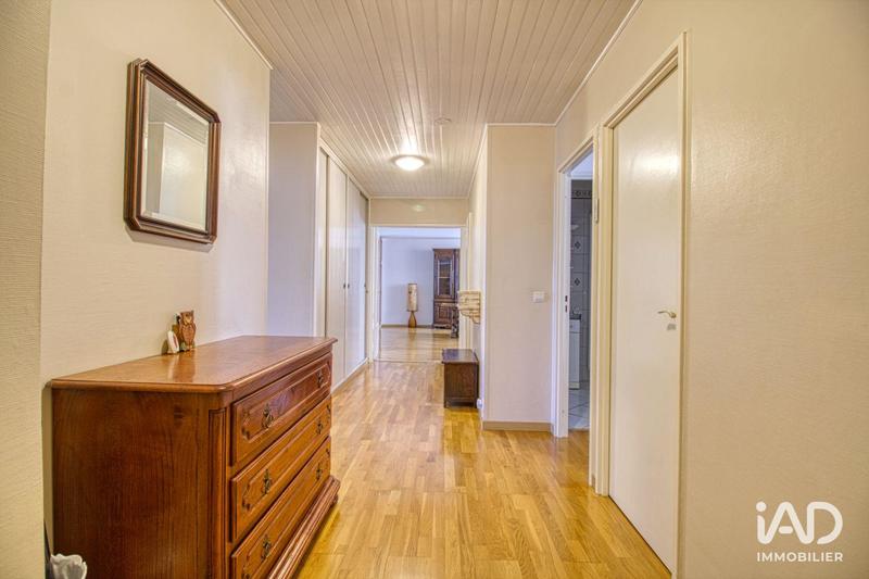 Appartement - 122 m² - 6 pièces