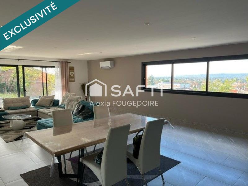 Maison - 230 m² - 6 pièces