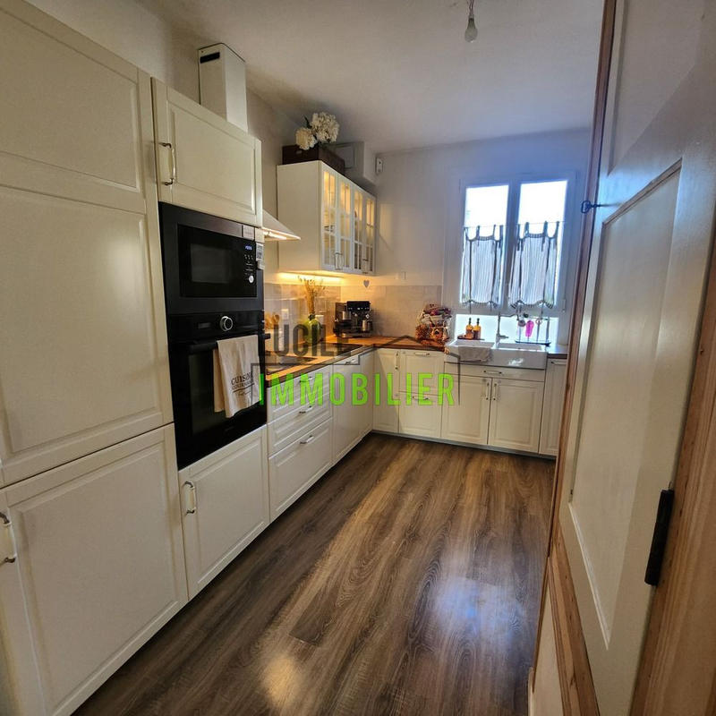 Maison - 104 m² - 5 pièces