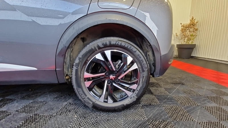 Peugeot 2008 Bluehdi 130 Ss Eat8 Allure