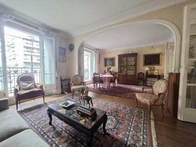 Appartement - 85 m² - 3 pièces