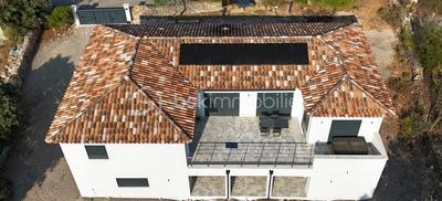 Maison - 210 m² - 10 pièces