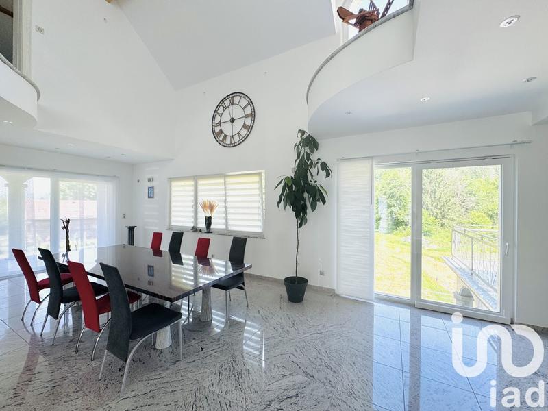 Maison - 455 m² - 20 pièces