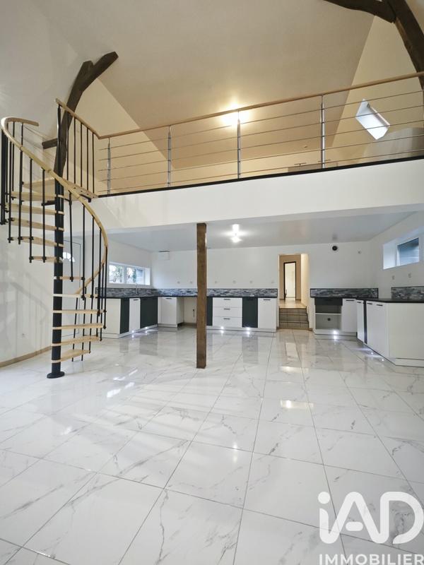 Maison - 140 m² - 6 pièces