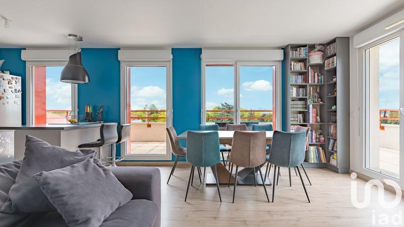 Appartement - 96 m² - 5 pièces