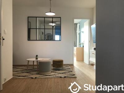 Chambre - 13 m² - 1 pièce