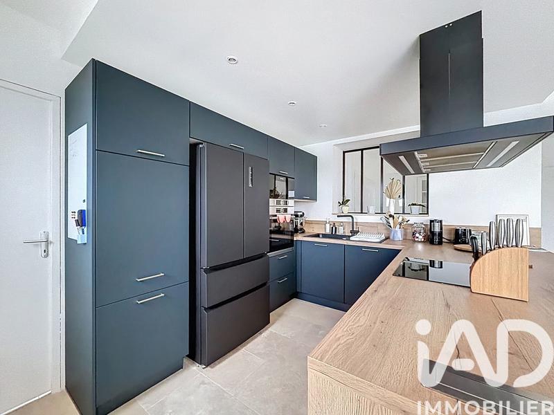 Maison - 200 m² - 7 pièces