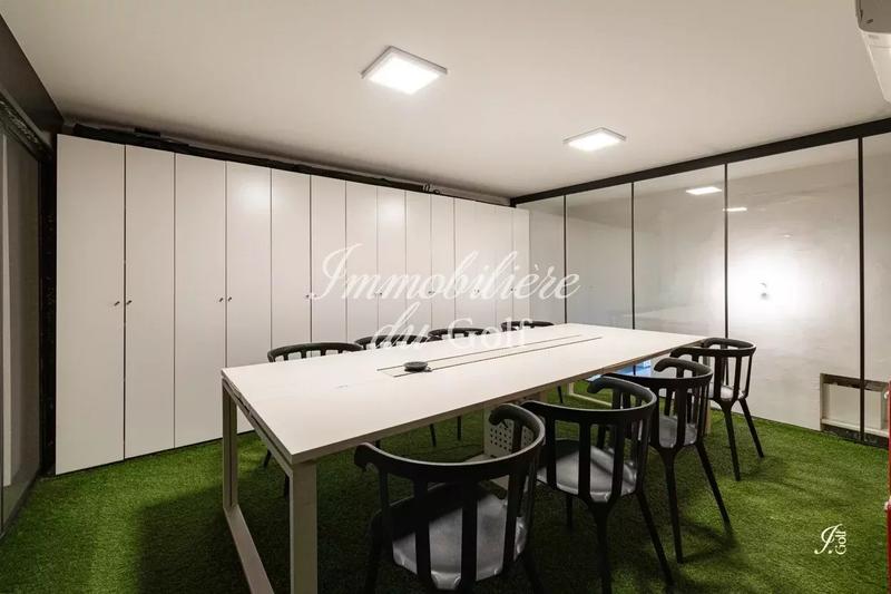 Local commercial - 102 m² - 4 pièces