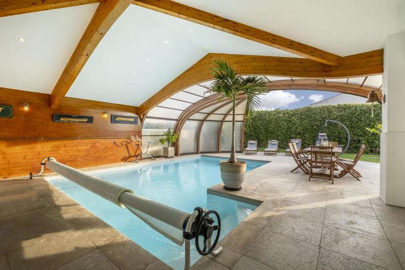 Maison - 296 m² - 7 pièces