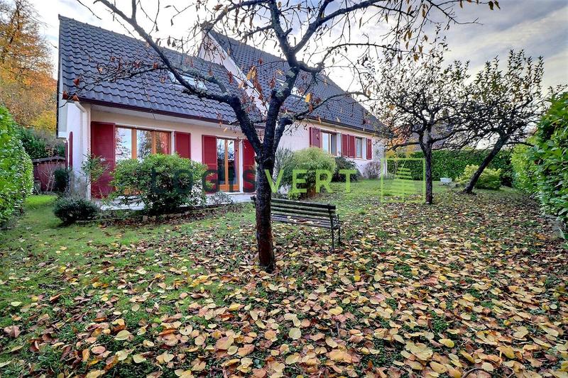 Maison - 167 m² - 8 pièces