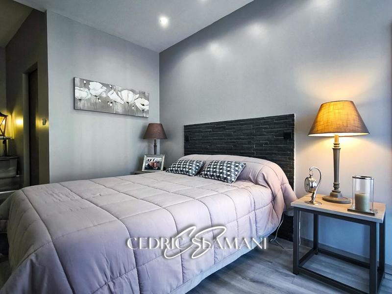 Maison - 195 m² - 7 pièces