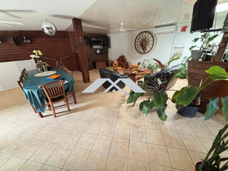 Villa - 190 m² - 6 pièces