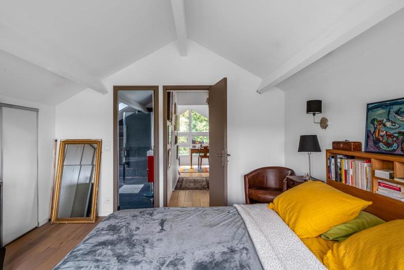 Maison - 208 m² - 7 pièces