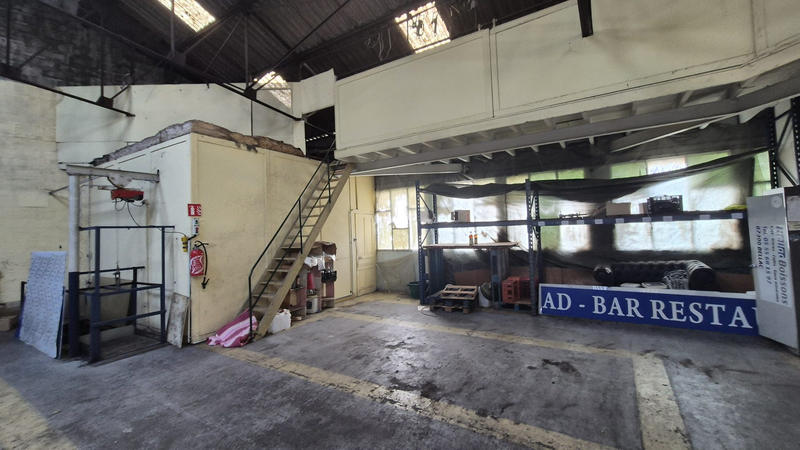 Local d'activités - 400 m²