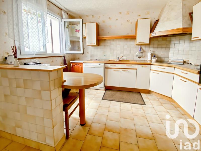 Maison - 96 m² - 6 pièces