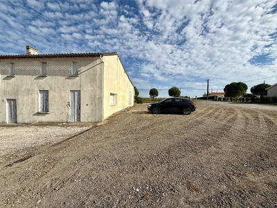 Maison - 80 m² - 5 pièces