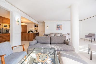 Appartement - 104 m² - 4 pièces