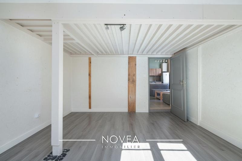 Appartement - 131 m² - 6 pièces