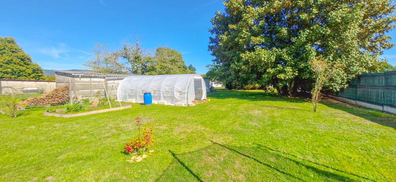 Maison - 95 m² - 5 pièces