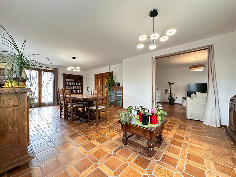 Maison - 200 m² - 7 pièces