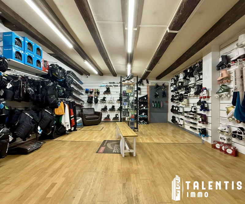 Local commercial - 121 m² - 4 pièces