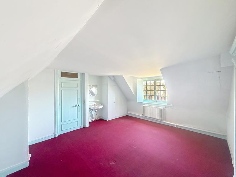 Maison ancienne - 187 m² - 7 pièces