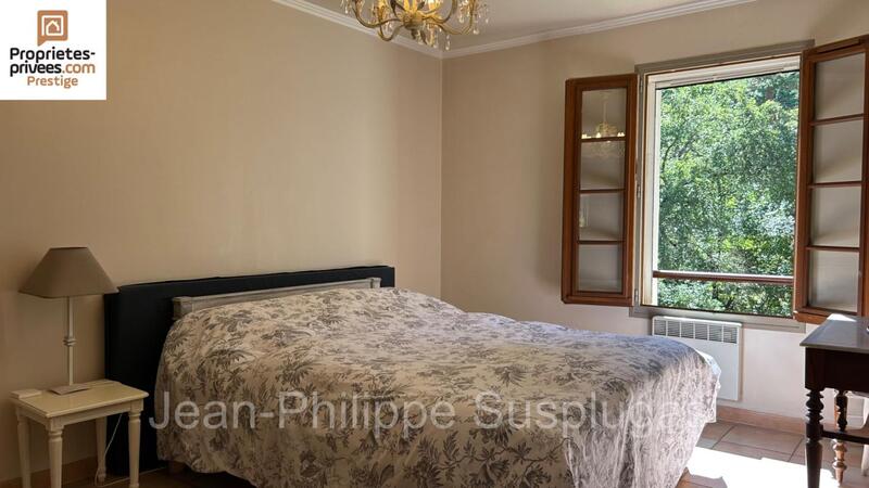 Maison - 162 m² - 6 pièces