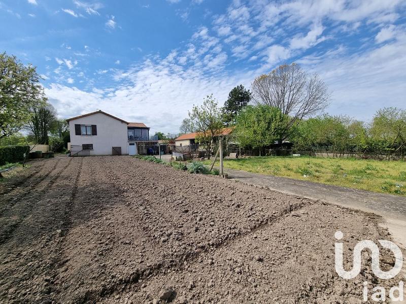 Maison - 211 m² - 9 pièces