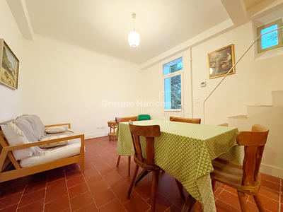 Maison - 93 m² - 5 pièces