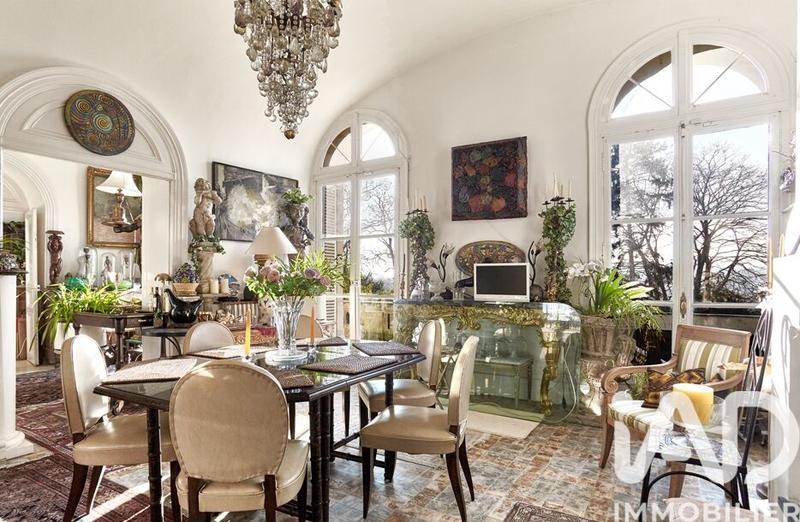 Maison - 338 m² - 14 pièces