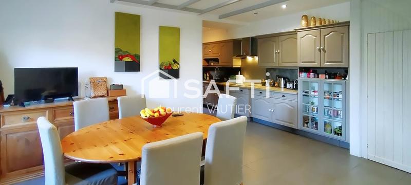 Maison - 225 m² - 7 pièces