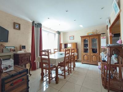 Maison - 143 m² - 6 pièces