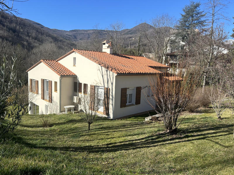 Villa - 149 m² - 5 pièces