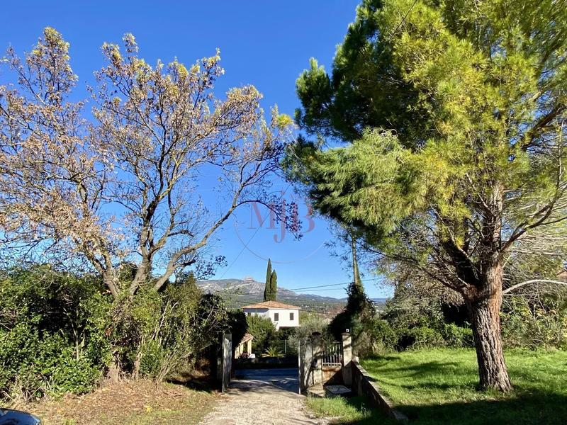 Villa - 186 m² - 7 pièces