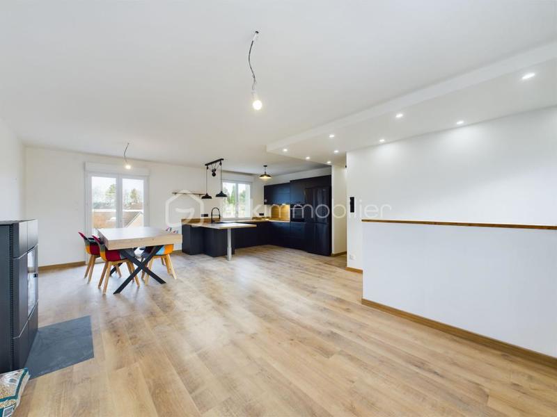 Maison - 136 m² - 7 pièces