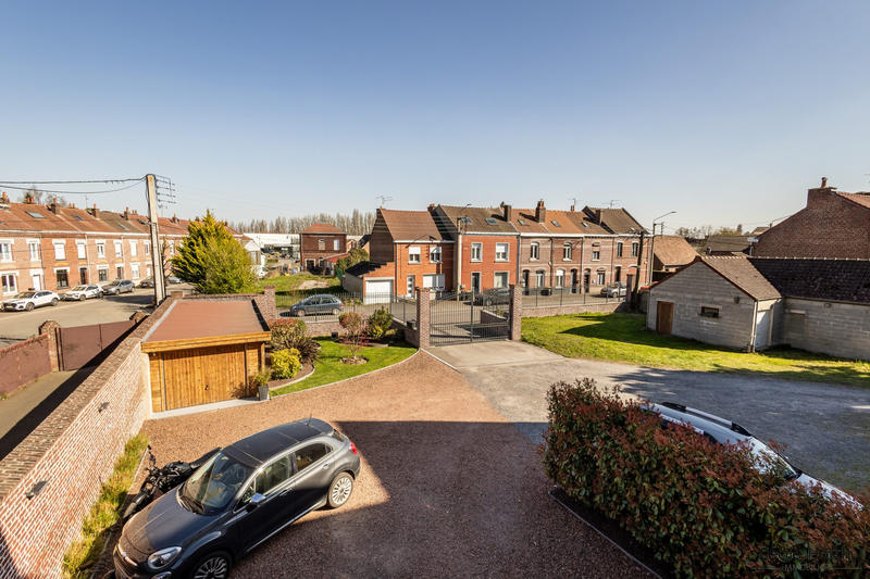 Maison ancienne - 260 m² - 8 pièces