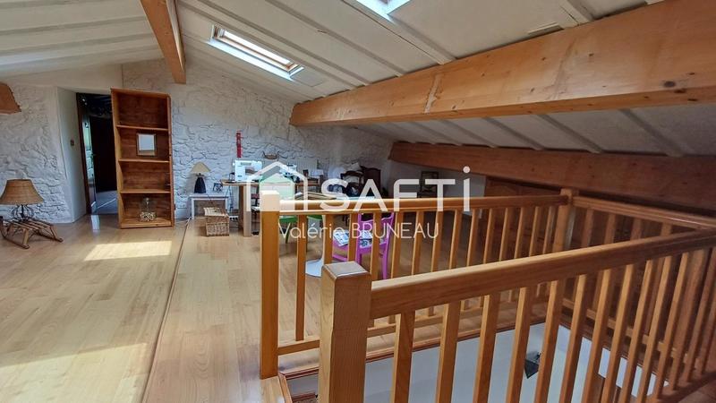 Maison - 390 m² - 13 pièces