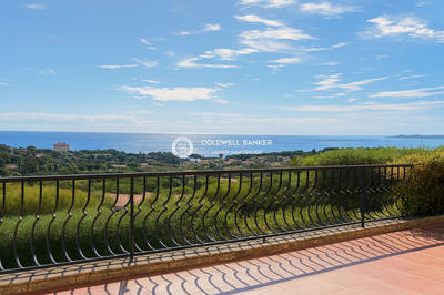 Maison - 255 m² - 7 pièces