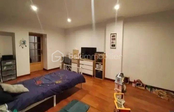 Appartement - 175 m² - 6 pièces