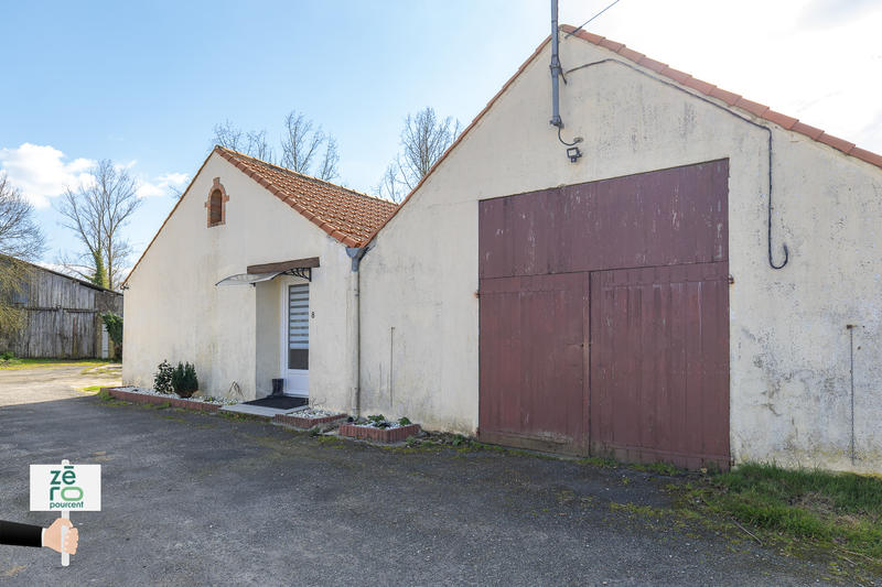 Maison - 422 m² - 24 pièces