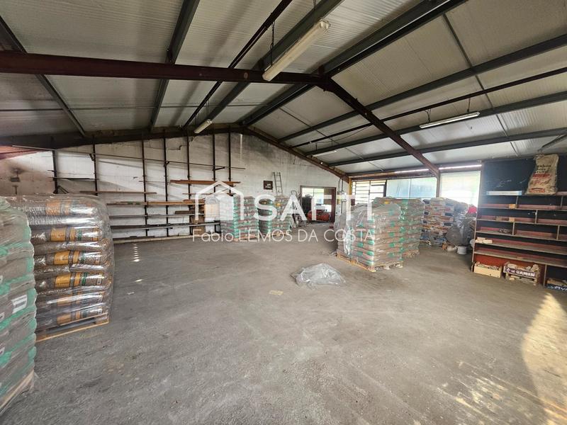 Local commercial - 135 m² - 10 pièces