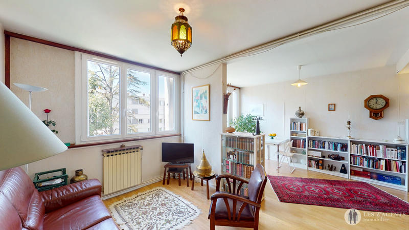 Appartement - 82 m² - 5 pièces